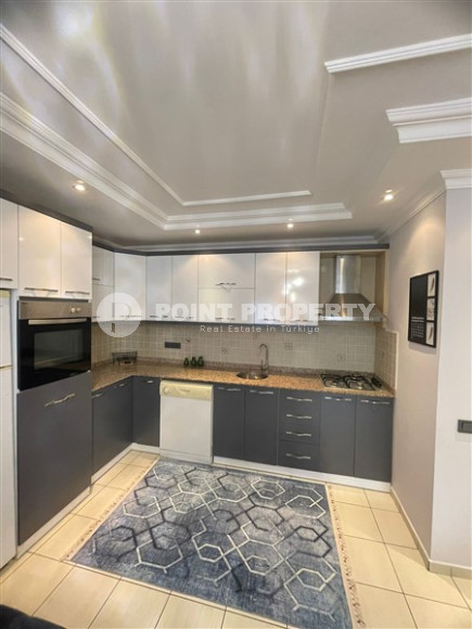 Three-room apartment renovated and new furniture in a complex with infrastructure, 110 m², 250 meters from the sea, in the Oba area, Alanya-id-2601-photo-5