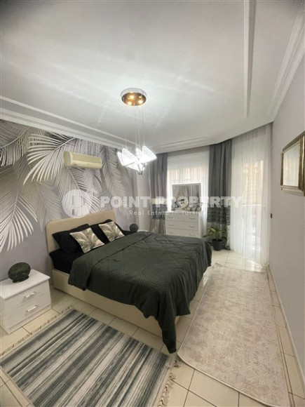 Three-room apartment renovated and new furniture in a complex with infrastructure, 110 m², 250 meters from the sea, in the Oba area, Alanya-id-2601-photo-10