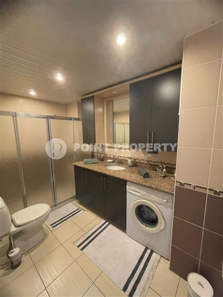 Three-room apartment renovated and new furniture in a complex with infrastructure, 110 m², 250 meters from the sea, in the Oba area, Alanya-id-2601-photo-13