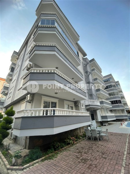 Three-room apartment renovated and new furniture in a complex with infrastructure, 110 m², 250 meters from the sea, in the Oba area, Alanya-id-2601-photo-18