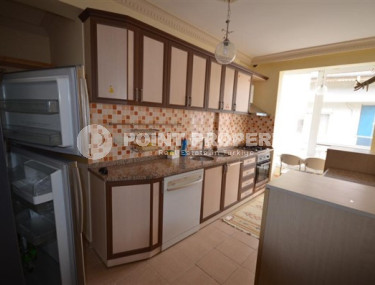 Spacious penthouse with four bedrooms, three bathrooms and two terraces in Oba, Alanya (4+1), 650 meters from the sea-id-2602-photo-3