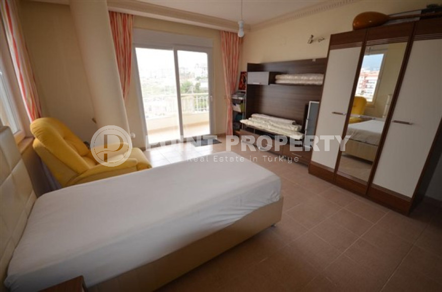 Spacious penthouse with four bedrooms, three bathrooms and two terraces in Oba, Alanya (4+1), 650 meters from the sea-id-2602-photo-5