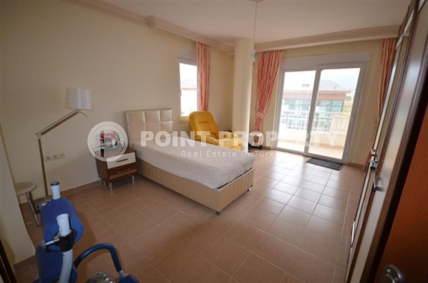 Spacious penthouse with four bedrooms, three bathrooms and two terraces in Oba, Alanya (4+1), 650 meters from the sea-id-2602-photo-6