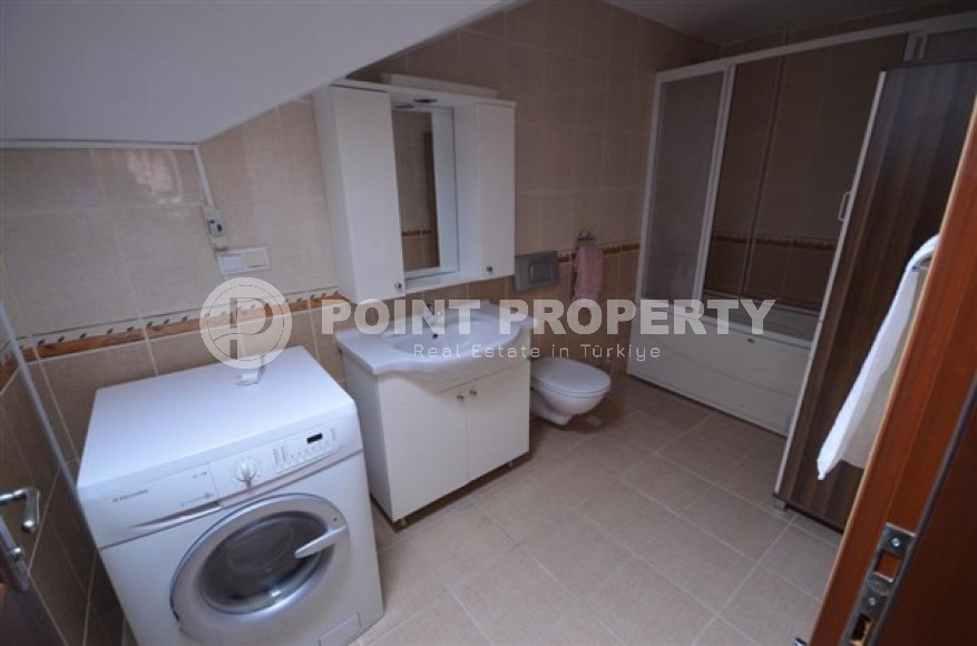 Spacious penthouse with four bedrooms, three bathrooms and two terraces in Oba, Alanya (4+1), 650 meters from the sea-id-2602-photo-16