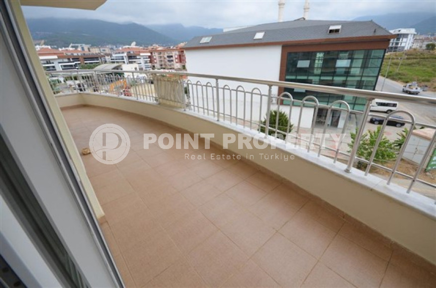 Spacious penthouse with four bedrooms, three bathrooms and two terraces in Oba, Alanya (4+1), 650 meters from the sea-id-2602-photo-17