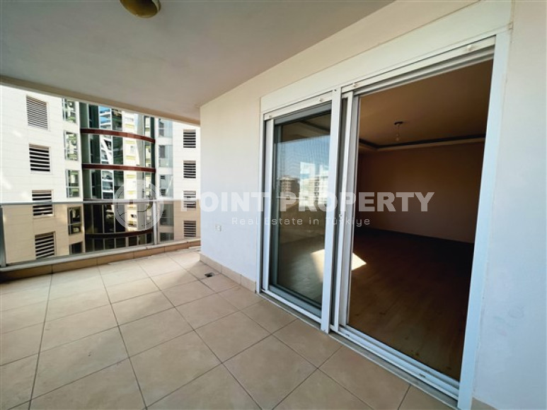 Three-room apartment, 125m², with separate kitchen, unfurnished, in Mahmutlar area-id-2609-photo-18