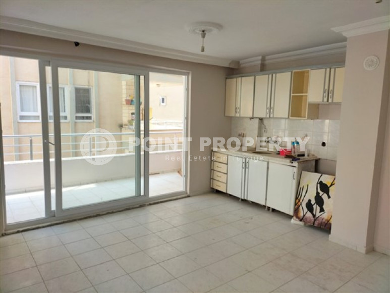 Two bedroom apartment, 85m², in a residence with a swimming pool, by the sea, in the center of Mahmutlar-id-2611-photo-4