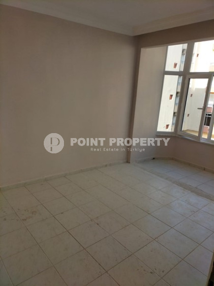 Two bedroom apartment, 85m², in a residence with a swimming pool, by the sea, in the center of Mahmutlar-id-2611-photo-8