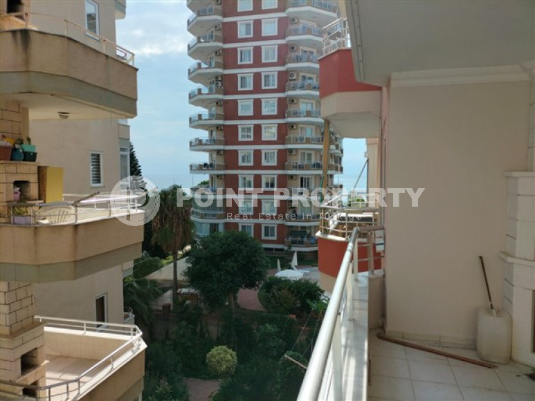 Two bedroom apartment, 85m², in a residence with a swimming pool, by the sea, in the center of Mahmutlar-id-2611-photo-13