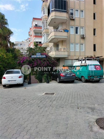 Two bedroom apartment, 85m², in a residence with a swimming pool, by the sea, in the center of Mahmutlar-id-2611-photo-18