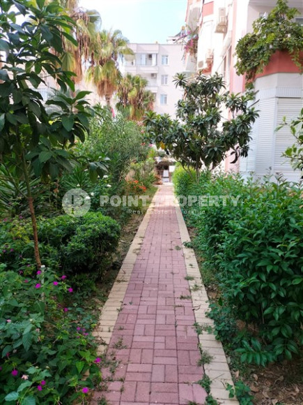 Two bedroom apartment, 85m², in a residence with a swimming pool, by the sea, in the center of Mahmutlar-id-2611-photo-19