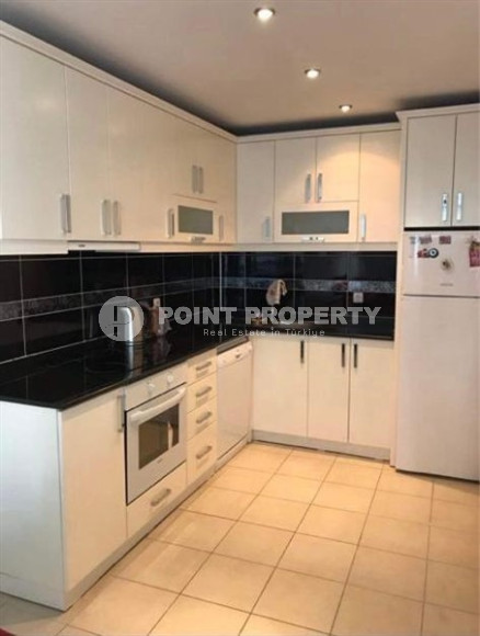 Cozy 1+1 apartment, 65 m2 with original decorative elements, 150 meters from the very center of Alanya-id-2612-photo-4