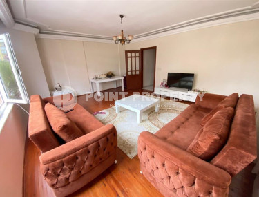 Бюджетный вариант трехкомнатной квартиры с отдельной кухней в Тосмуре, 110м2-id-1225-фото-2