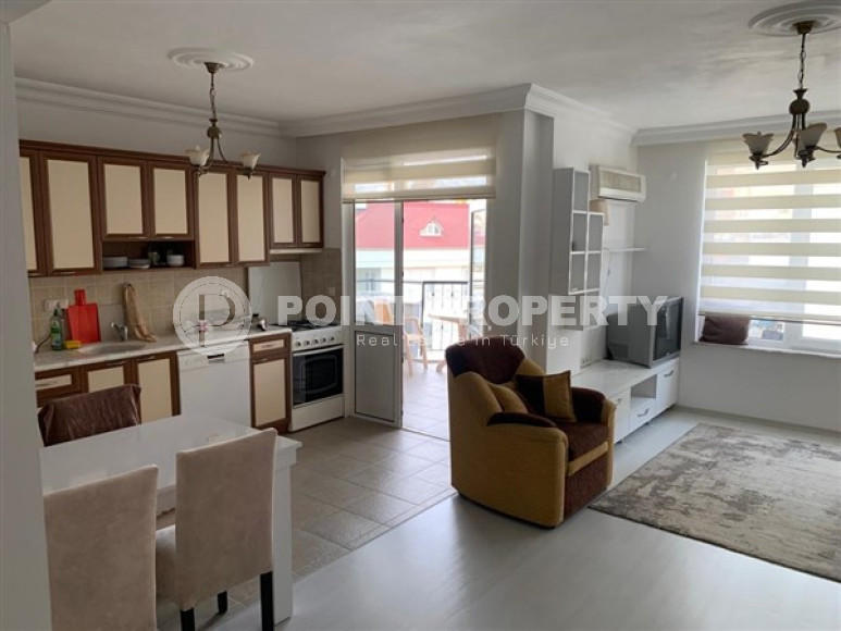 Large three-room apartment with a beautiful garden plot, 120 m2, next to Cleopatra Beach, in the center of Alanya-id-2613-photo-4