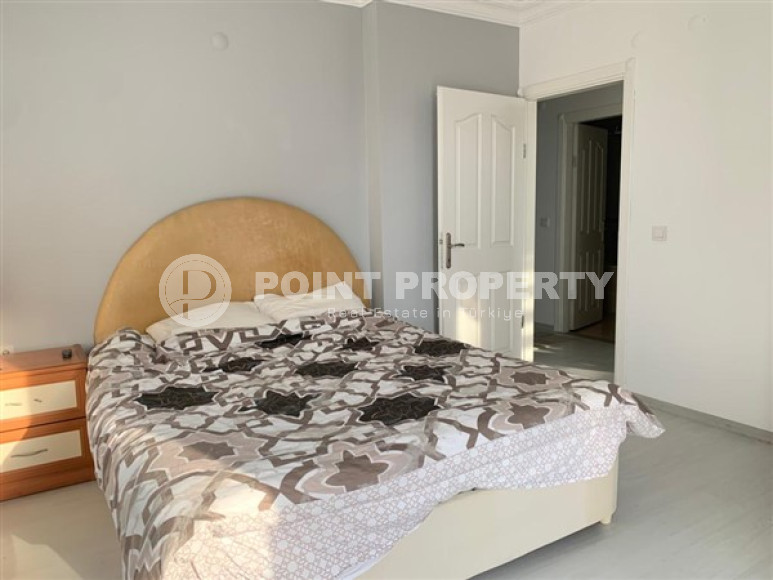 Large three-room apartment with a beautiful garden plot, 120 m2, next to Cleopatra Beach, in the center of Alanya-id-2613-photo-8