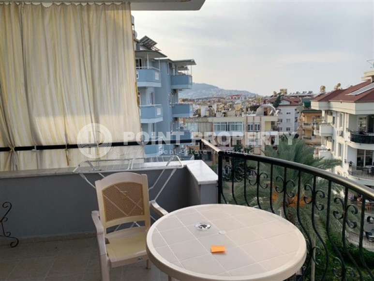 Large three-room apartment with a beautiful garden plot, 120 m2, next to Cleopatra Beach, in the center of Alanya-id-2613-photo-16