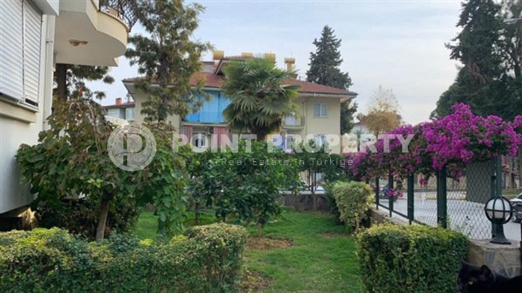 Large three-room apartment with a beautiful garden plot, 120 m2, next to Cleopatra Beach, in the center of Alanya-id-2613-photo-23