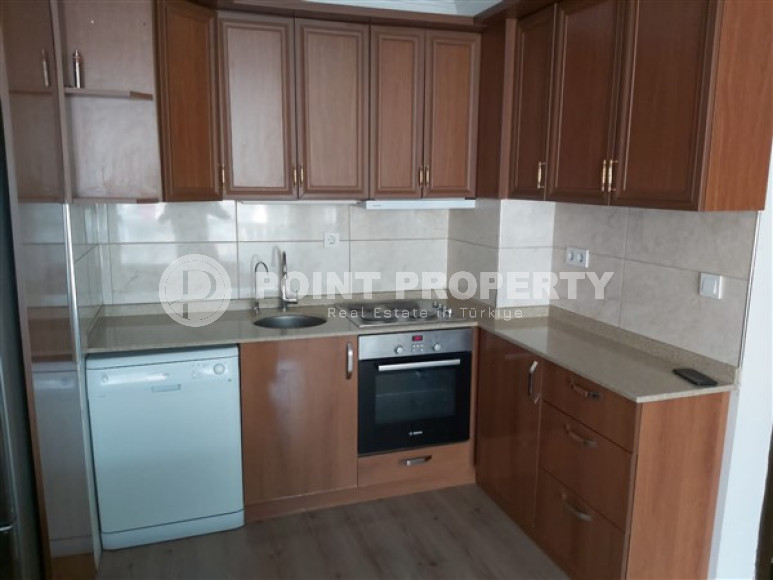 Comfortable 1+1 apartment in the very center of Alanya, 75 m2, well renovated and furnished-id-2614-photo-3