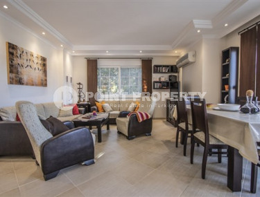 Bright three-room apartment, in a low-rise complex built in 2006, with an area of 90 m2, in the central area of Alanya-id-2615-photo-3