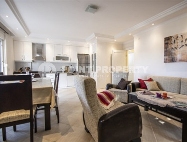 Bright three-room apartment, in a low-rise complex built in 2006, with an area of 90 m2, in the central area of Alanya-id-2615-photo-4