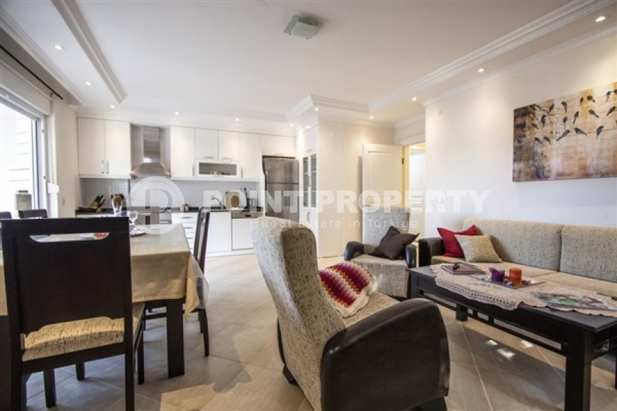 Bright three-room apartment, in a low-rise complex built in 2006, with an area of 90 m2, in the central area of Alanya-id-2615-photo-4