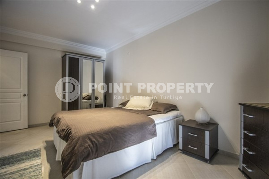 Bright three-room apartment, in a low-rise complex built in 2006, with an area of 90 m2, in the central area of Alanya-id-2615-photo-8