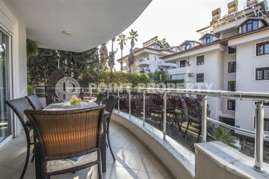 Bright three-room apartment, in a low-rise complex built in 2006, with an area of 90 m2, in the central area of Alanya-id-2615-photo-14