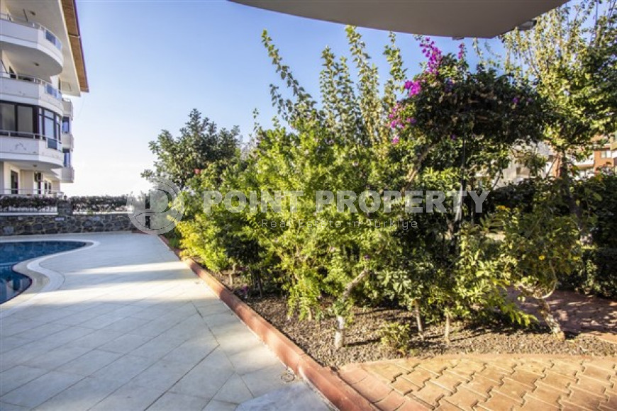 Bright three-room apartment, in a low-rise complex built in 2006, with an area of 90 m2, in the central area of Alanya-id-2615-photo-20