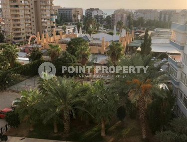 Ready-to-move-in apartments, 3+1, equipped with furniture and household appliances, in the Tosmur area, 500 meters from the sea-id-2618-photo-1