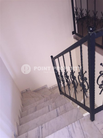 Spacious duplex-penthouse with three bedrooms, 165m², in a cozy complex in Oba, Alanya-id-2620-photo-11