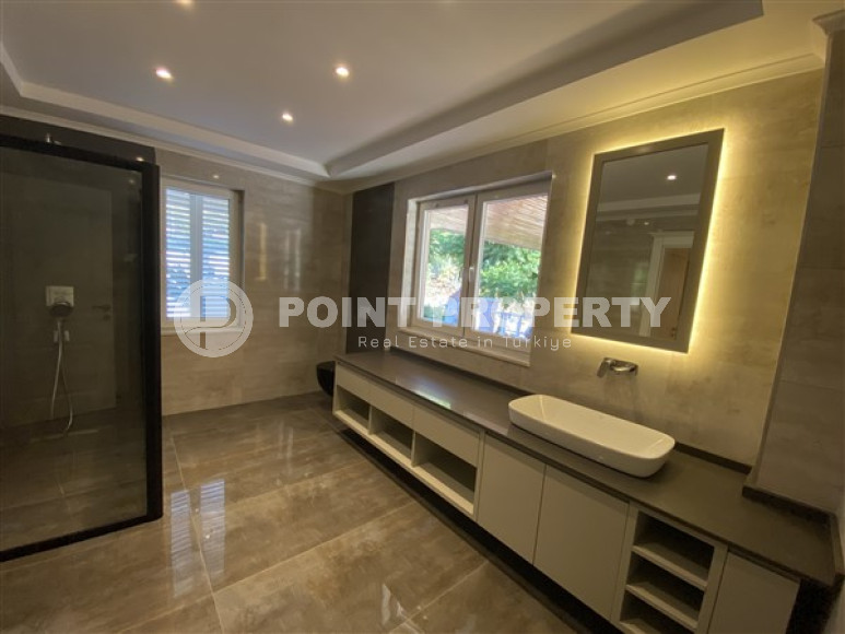 Luxurious two-storey villa 6+3, 601m², with designer interior in Demirtas area, Alanya-id-2622-photo-25
