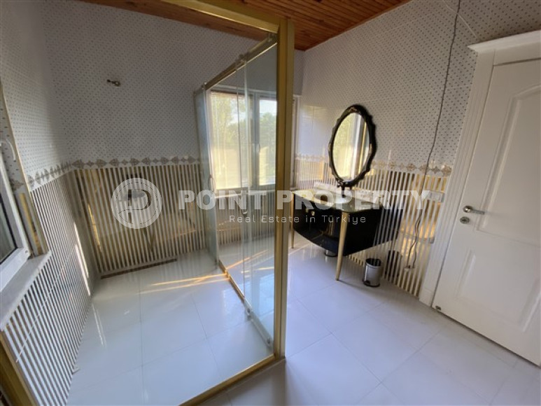 Luxurious two-storey villa 6+3, 601m², with designer interior in Demirtas area, Alanya-id-2622-photo-32