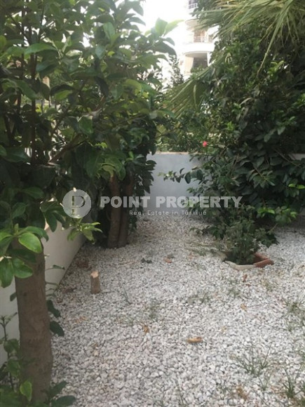 One-bedroom apartment, 60m², in a residence with a swimming pool in Mahmutlar at an attractive price-id-2623-photo-7