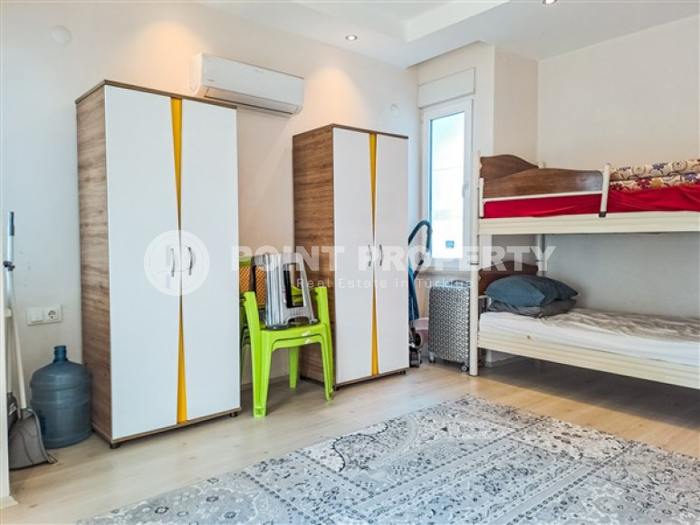 Furnished one-bedroom apartment, 70m², on the main street of Mahmutlar, Alanya-id-2624-photo-12