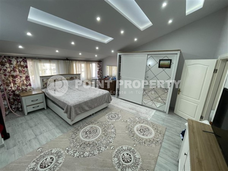 Пентхаус с тремя спальнями, 150м², в уютной резиденции района Тосмур, Алания, в 250м от моря-id-2626-фото-20