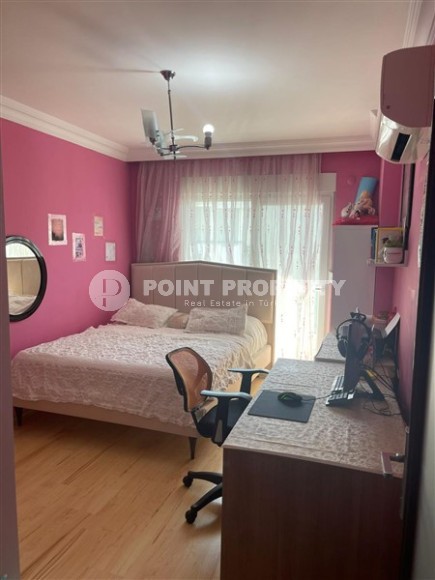 Центр Алании: четырехкомнатная квартира с отдельной кухней, 160м², в доме городского типа, 400м от моря-id-2631-фото-12