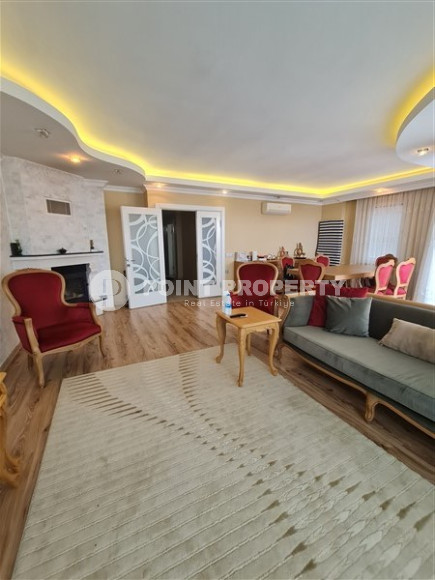 Penthouse 5+1, 260m², with panoramic views of the Mediterranean Sea in the prestigious center of Alanya-id-2633-photo-8