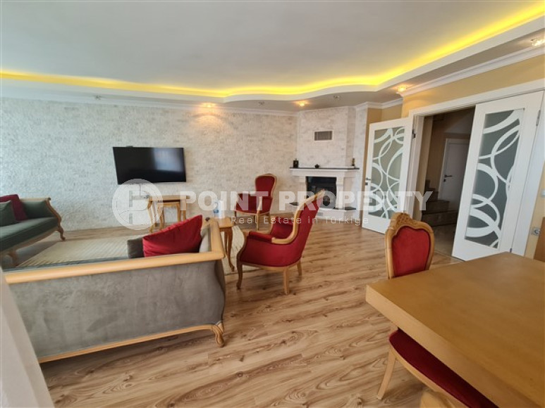 Penthouse 5+1, 260m², with panoramic views of the Mediterranean Sea in the prestigious center of Alanya-id-2633-photo-10