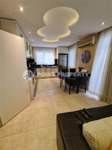 Penthouse 5+1, 260m², with panoramic views of the Mediterranean Sea in the prestigious center of Alanya-id-2633-photo-12