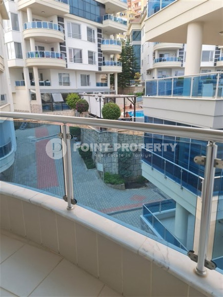 Penthouse 5+1, 260m², with panoramic views of the Mediterranean Sea in the prestigious center of Alanya-id-2633-photo-18