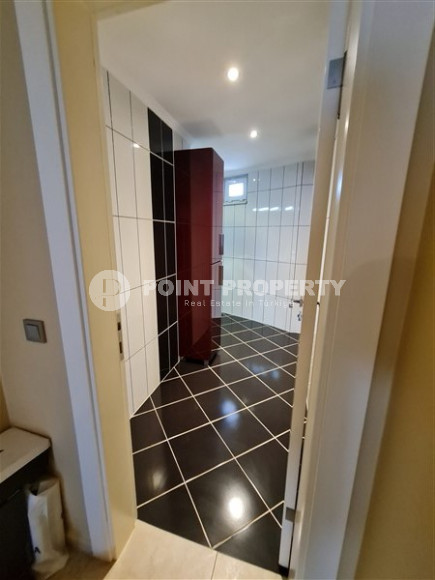 Penthouse 5+1, 260m², with panoramic views of the Mediterranean Sea in the prestigious center of Alanya-id-2633-photo-22