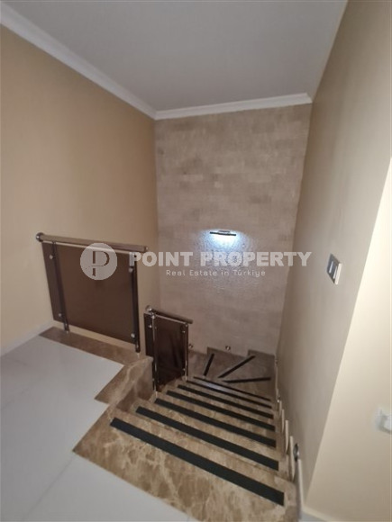 Penthouse 5+1, 260m², with panoramic views of the Mediterranean Sea in the prestigious center of Alanya-id-2633-photo-25