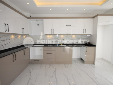 Four-room apartment, 130m², 150m² from the historical center of Alanya in an urban building-id-2634-photo-2