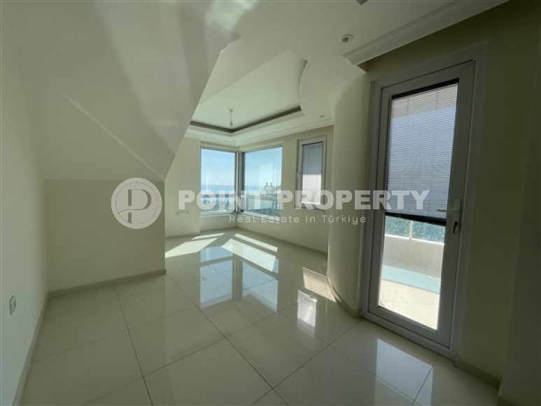 Two-bedroom duplex apartment, 106m², in a complex with a swimming pool in the center of Alanya-id-2635-photo-12