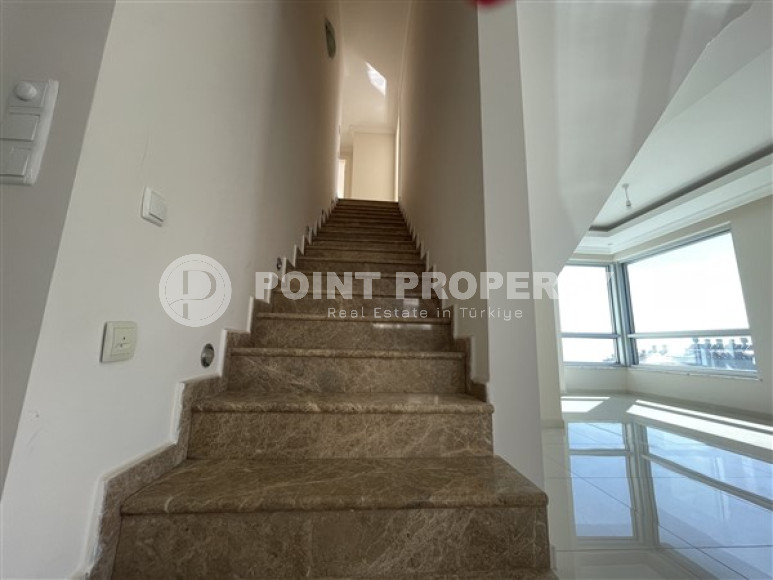Two-bedroom duplex apartment, 106m², in a complex with a swimming pool in the center of Alanya-id-2635-photo-17