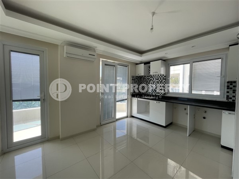 Two-bedroom duplex apartment, 106m², in a complex with a swimming pool in the center of Alanya-id-2635-photo-18