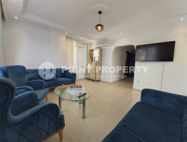 Ready to move in, penthouse 4+1, 250m², in the very center of Alanya, 400 meters from Cleopatra Beach-id-2638-photo-2