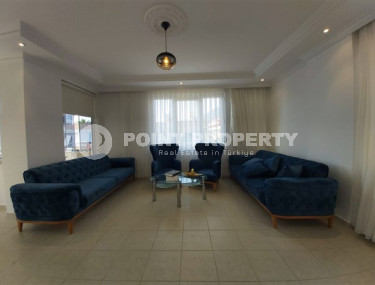 Ready to move in, penthouse 4+1, 250m², in the very center of Alanya, 400 meters from Cleopatra Beach-id-2638-photo-3