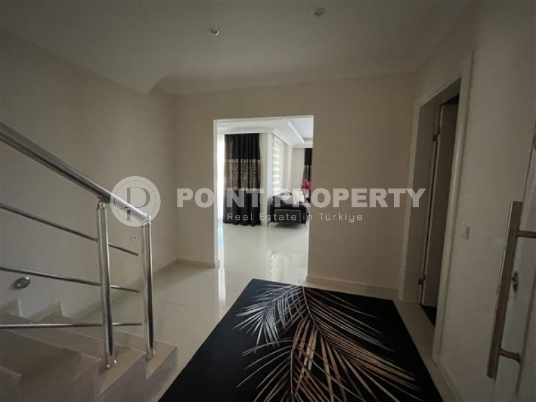 Four-room duplex, 150m², in the center of Alanya, unfurnished, 500m from the sea-id-2640-photo-7