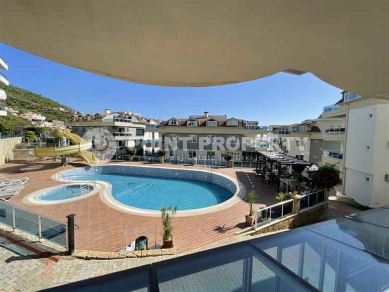 Four-room duplex, 150m², in the center of Alanya, unfurnished, 500m from the sea-id-2640-photo-11